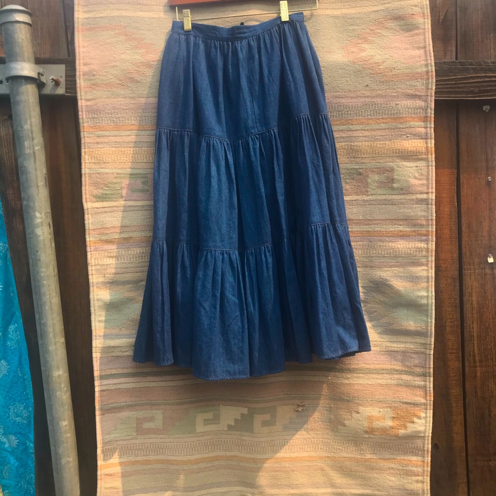 Denim skirt